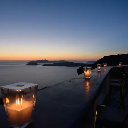 Grand View - Megalochori Santorini Apart-hotel 4*