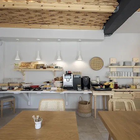 Grand View - Megalochori Santorini Apart-hotel 4*