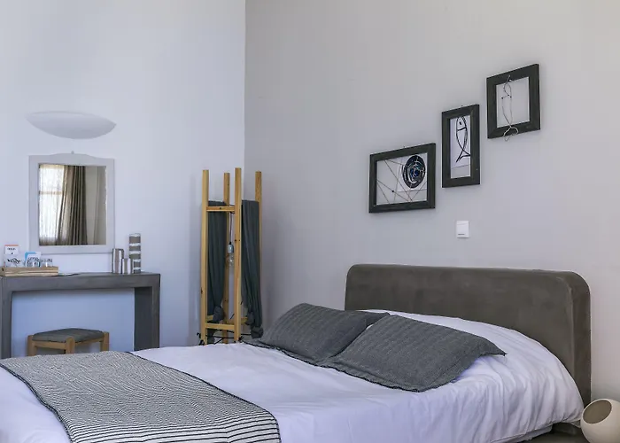 Aparthotel Grand View - Megalochori Santorini 4*