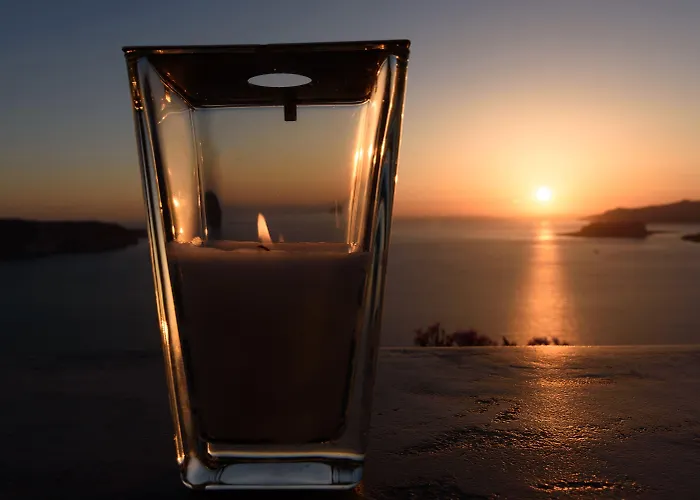 Grand View - Megalochori Santorini 4*