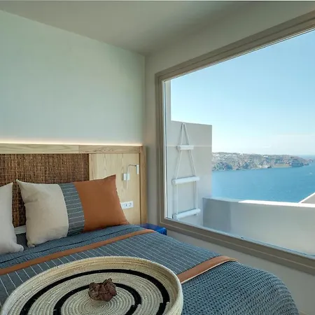 Grand View - Megalochori Santorini Aparthotel 3*