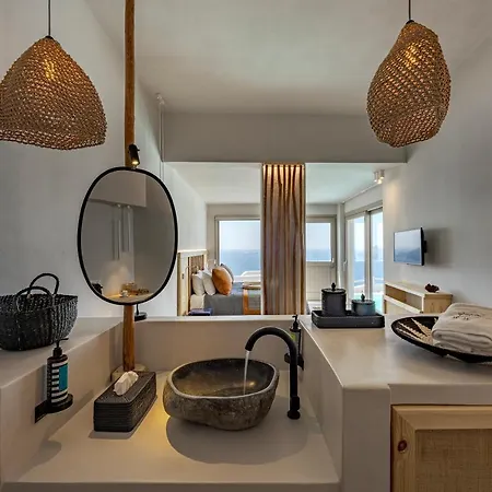 Grand View - Megalochori Santorini Aparthotel 3*