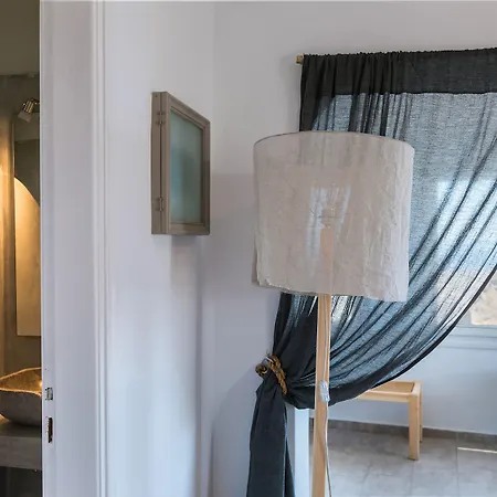 Grand View - Megalochori Santorini 4*