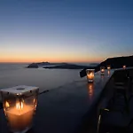 Grand View - Megalochori Santorini מלון דירות 4*