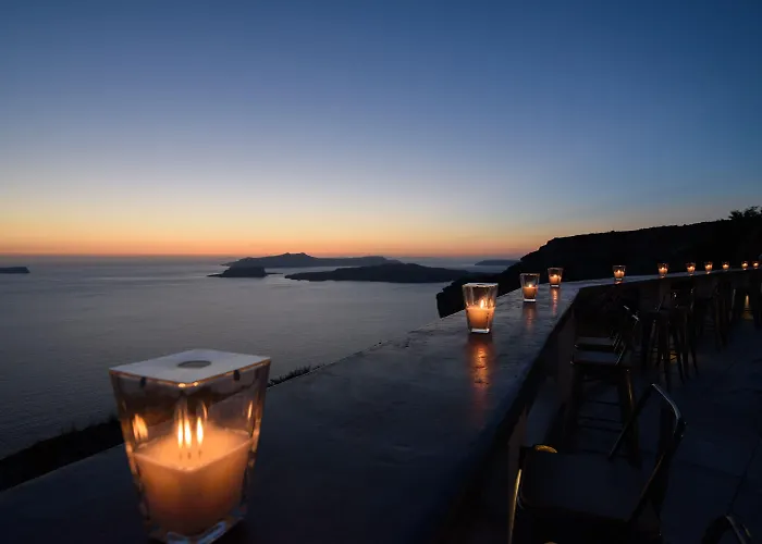 Grand View - Megalochori Santorini Aparthotel 4*